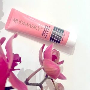 NEW, Mudmasky Pearl Polish Superglow Pink Clay  Mask